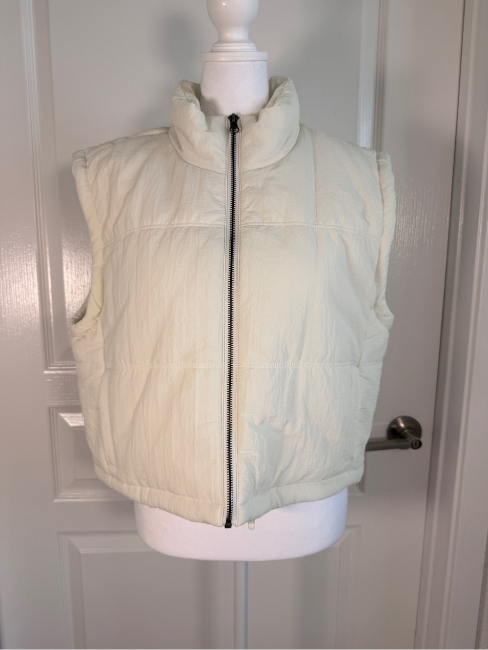 Lightweight Cream Quilted Puffer Vest with Stand Collar